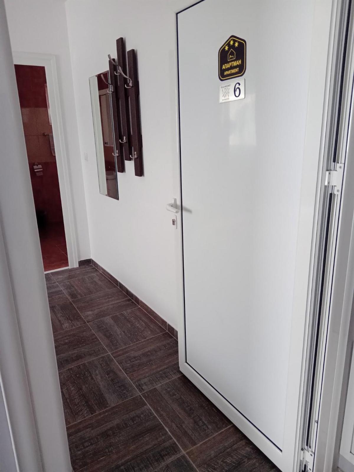Vila Mozart - Apartments & Studios コパオニク エクステリア 写真