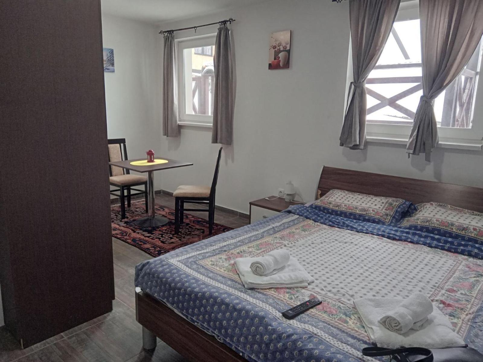 Vila Mozart - Apartments & Studios コパオニク エクステリア 写真