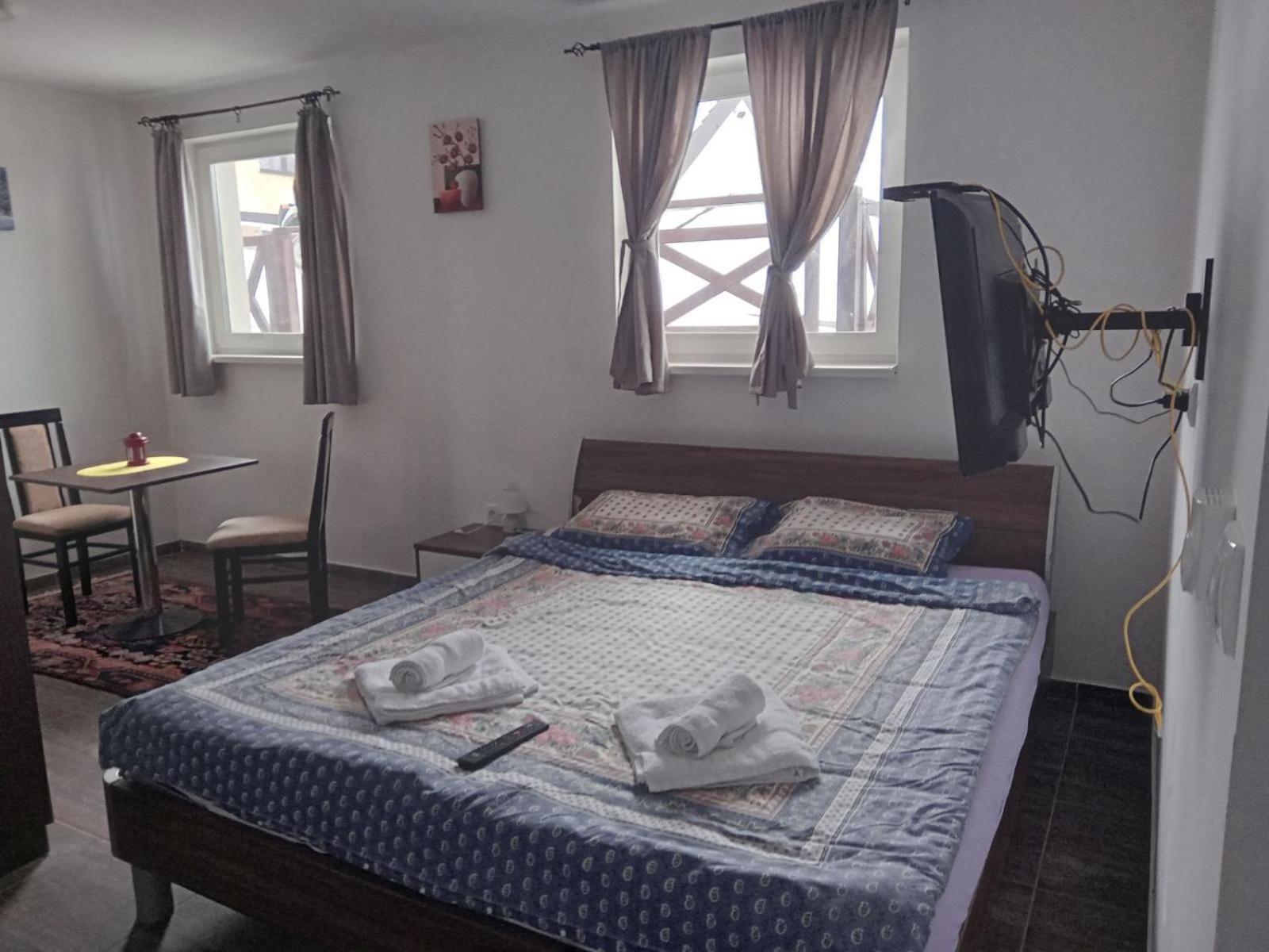 Vila Mozart - Apartments & Studios コパオニク エクステリア 写真